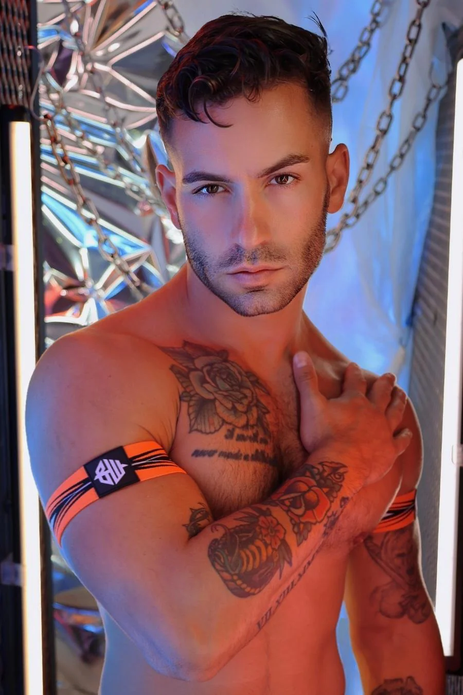 Breedwell Circuit Breaker Armband, Neon Orange - Image 5