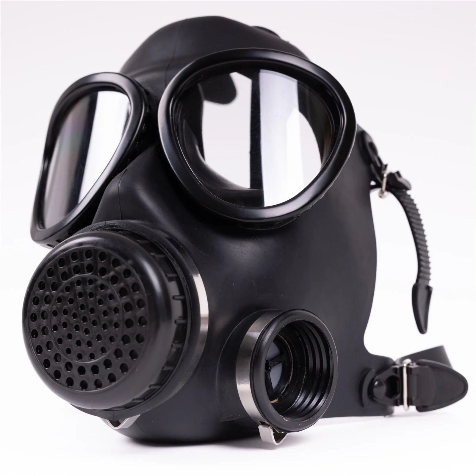 FMJ05 Gas Mask - Image 2