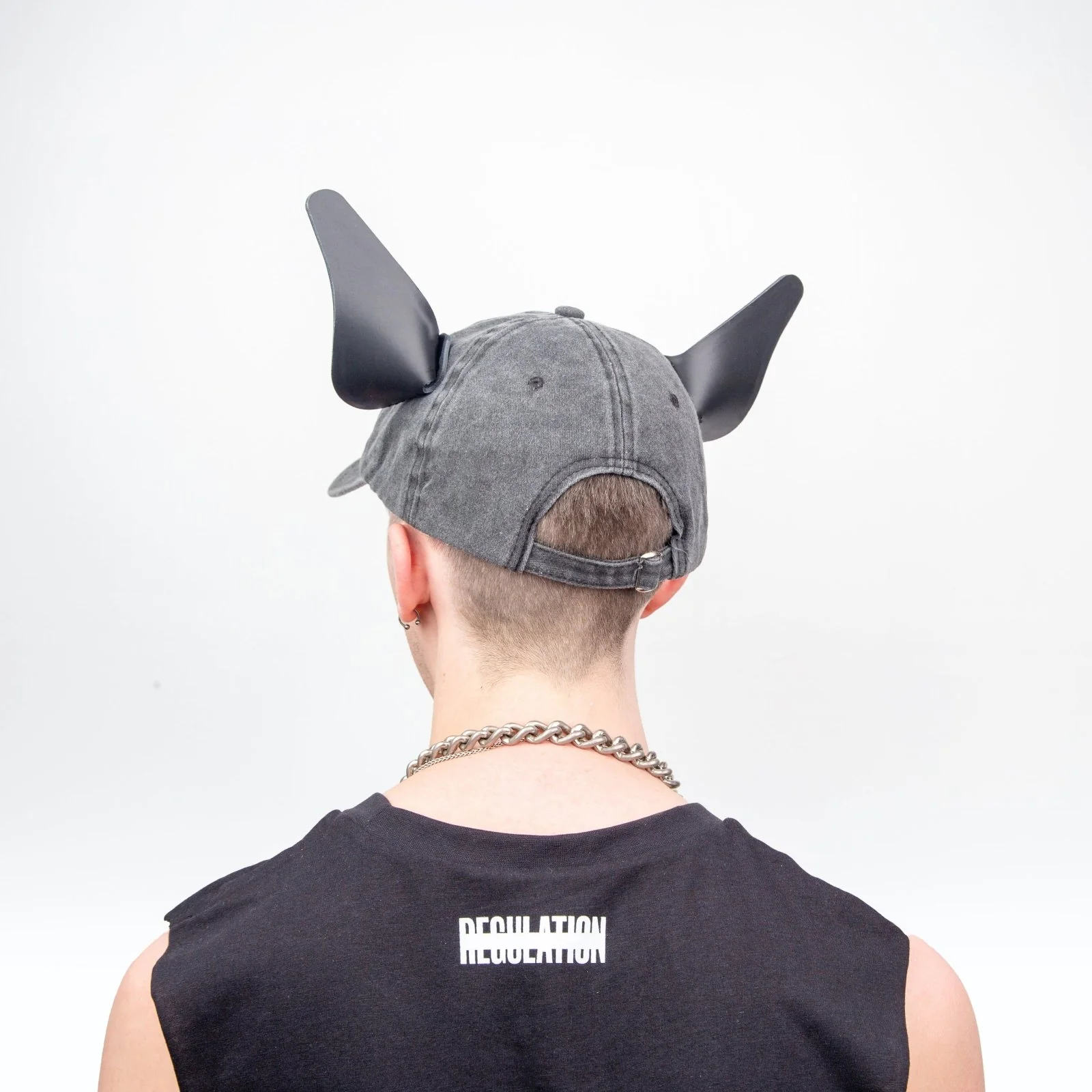 WAG-CAP, Red - Image 3