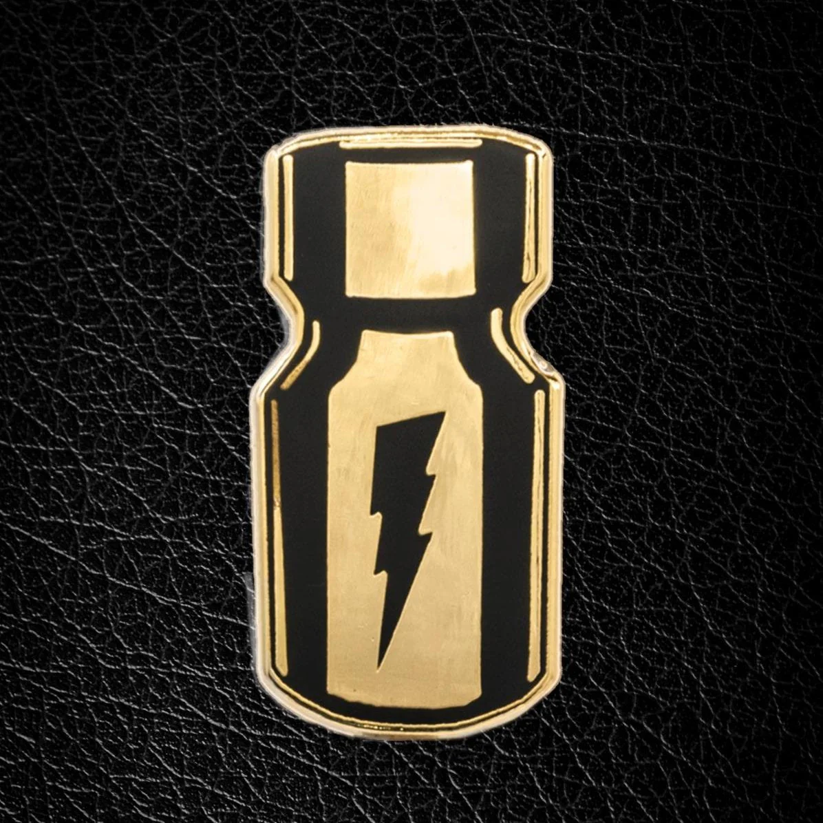 Master of the House Pin, Poppers