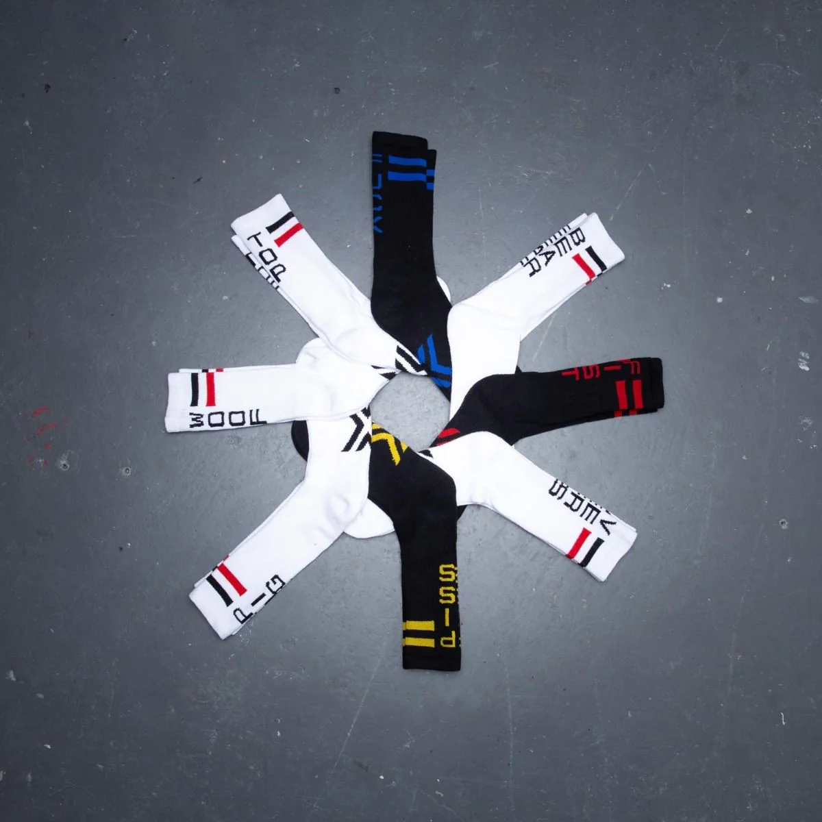Boxer Skater Socks, PISS, Black/Yellow - Image 3