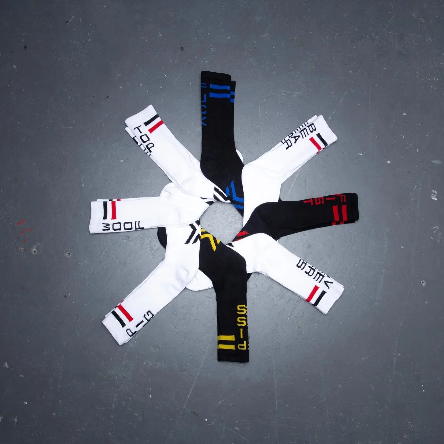 Boxer Skater Socks, PIG, White/Red/Black - Image 3