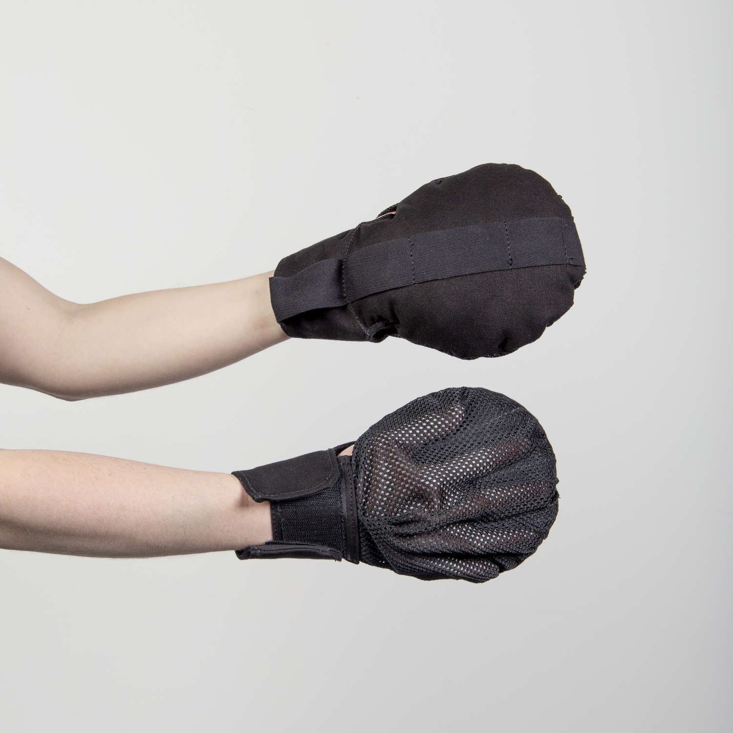 Medical Restraint Mitts
