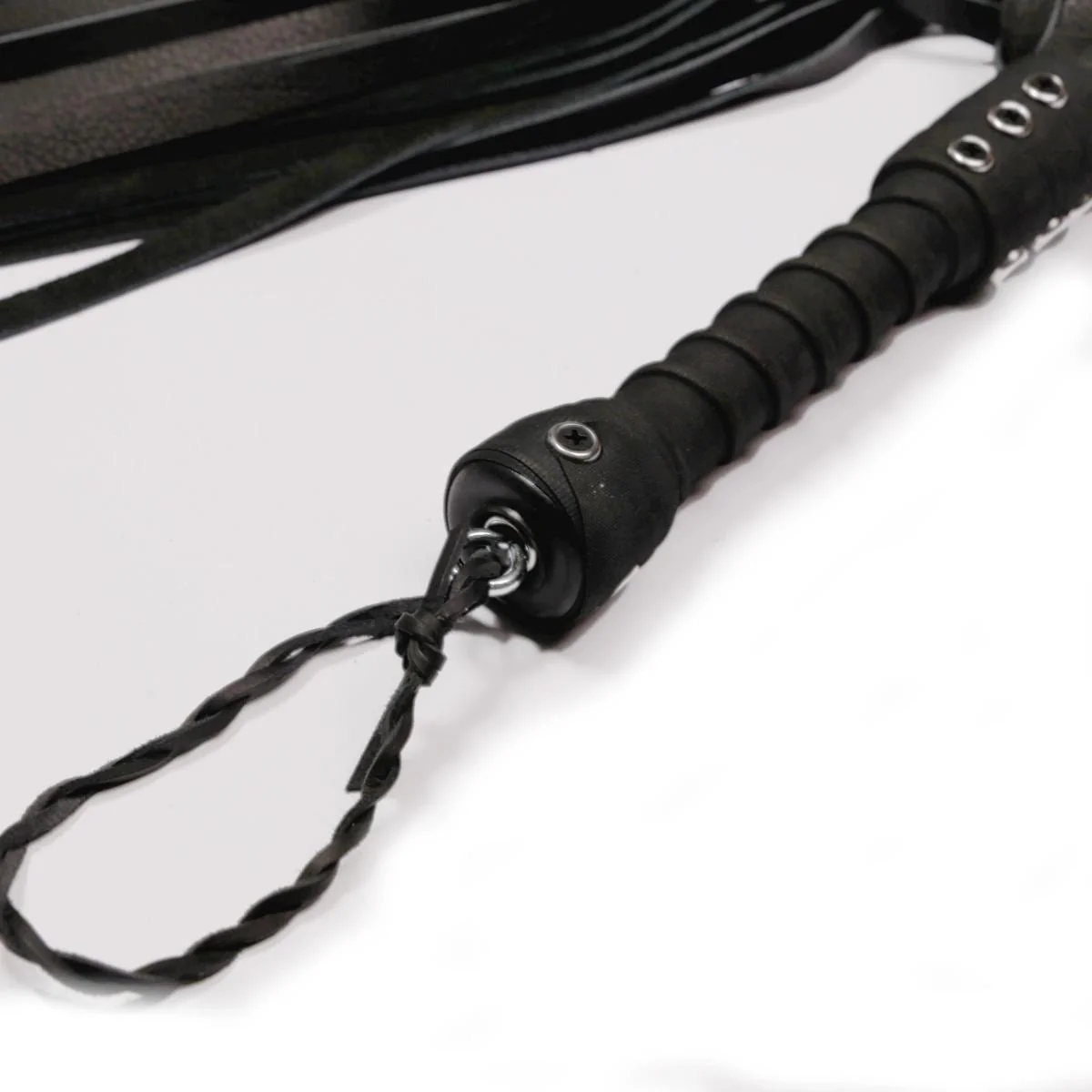 Full Size Flogger, Cowhide, Pro Grip - Image 2