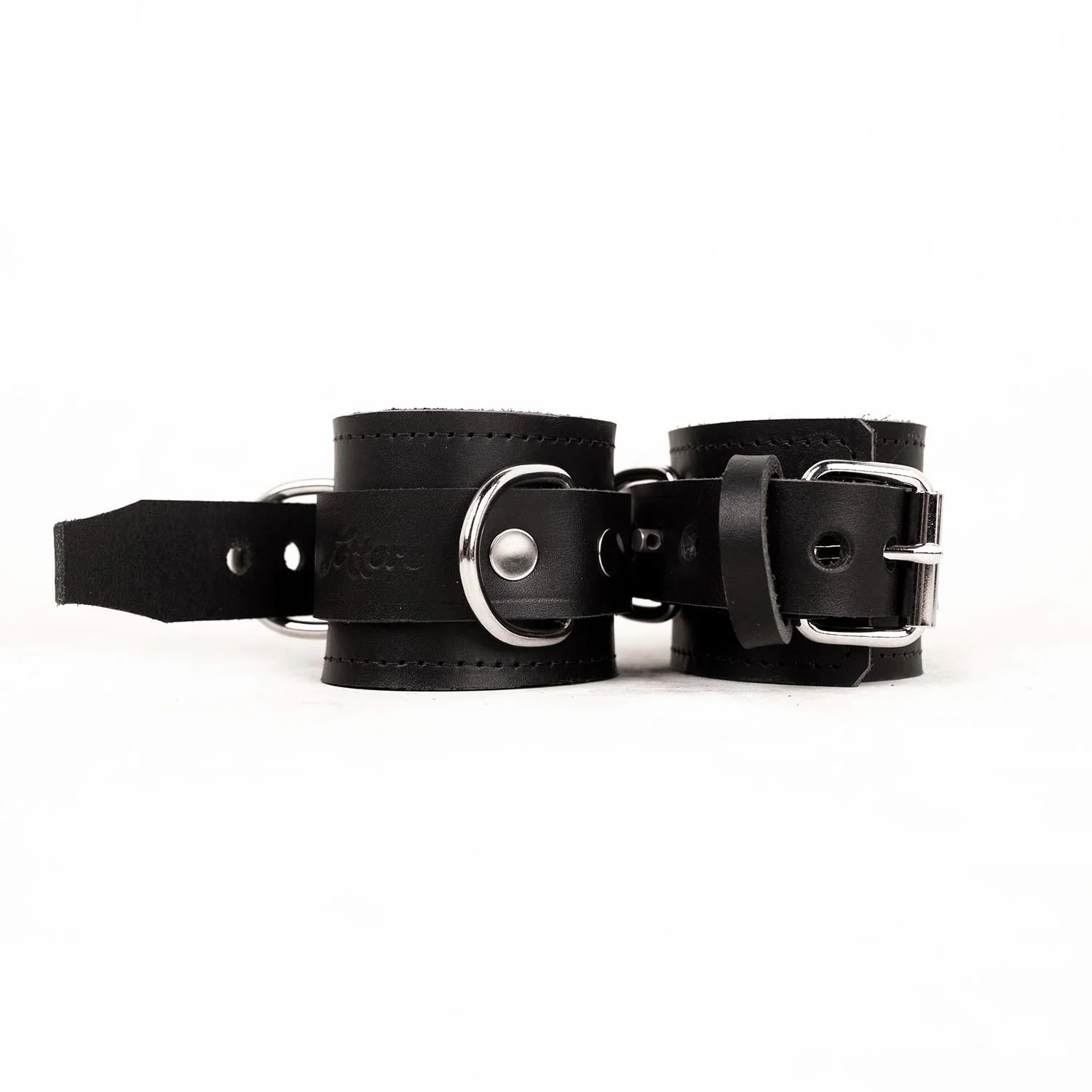 Fetters Classic Leather Wrist Cuffs